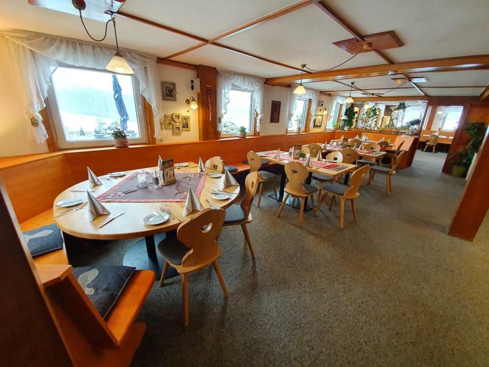 Gasthaus Zum Hirschen Furtwangen Exteriér fotografie